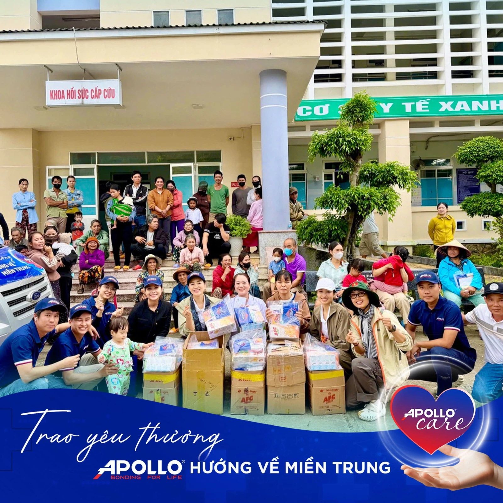 Apollo Care trao hàng trăm phần quà cho bà con Đồng Xuân tại Trung tâm Y tế xã